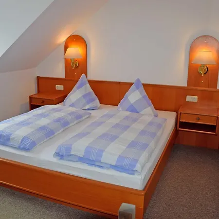 Alloggio in famiglia Im Appartementhaus *